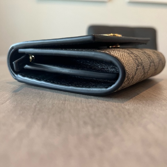 Gucci Black and Gray Women's Wallet - Picture 6 of 9